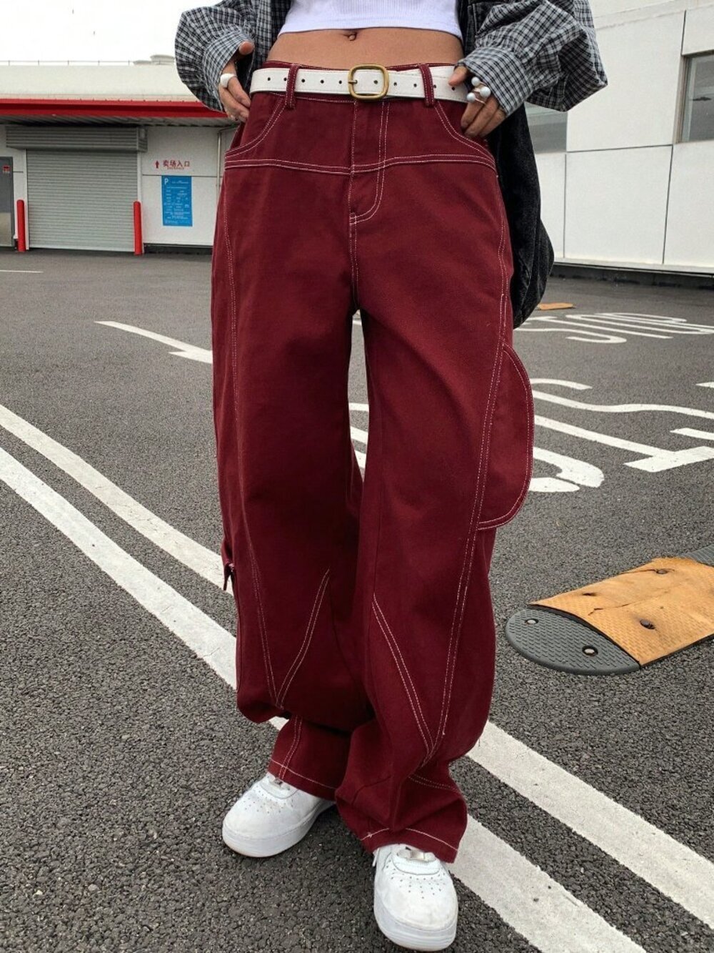 Burgundy Casual Women's Loose Fit Cargo Jeans Y2k - Picture 9 of 10